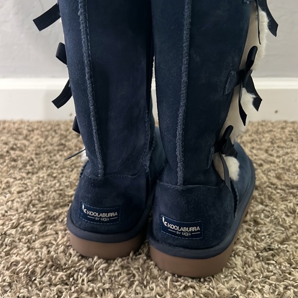 Kids Ugg Boots - Picture 5 of 6